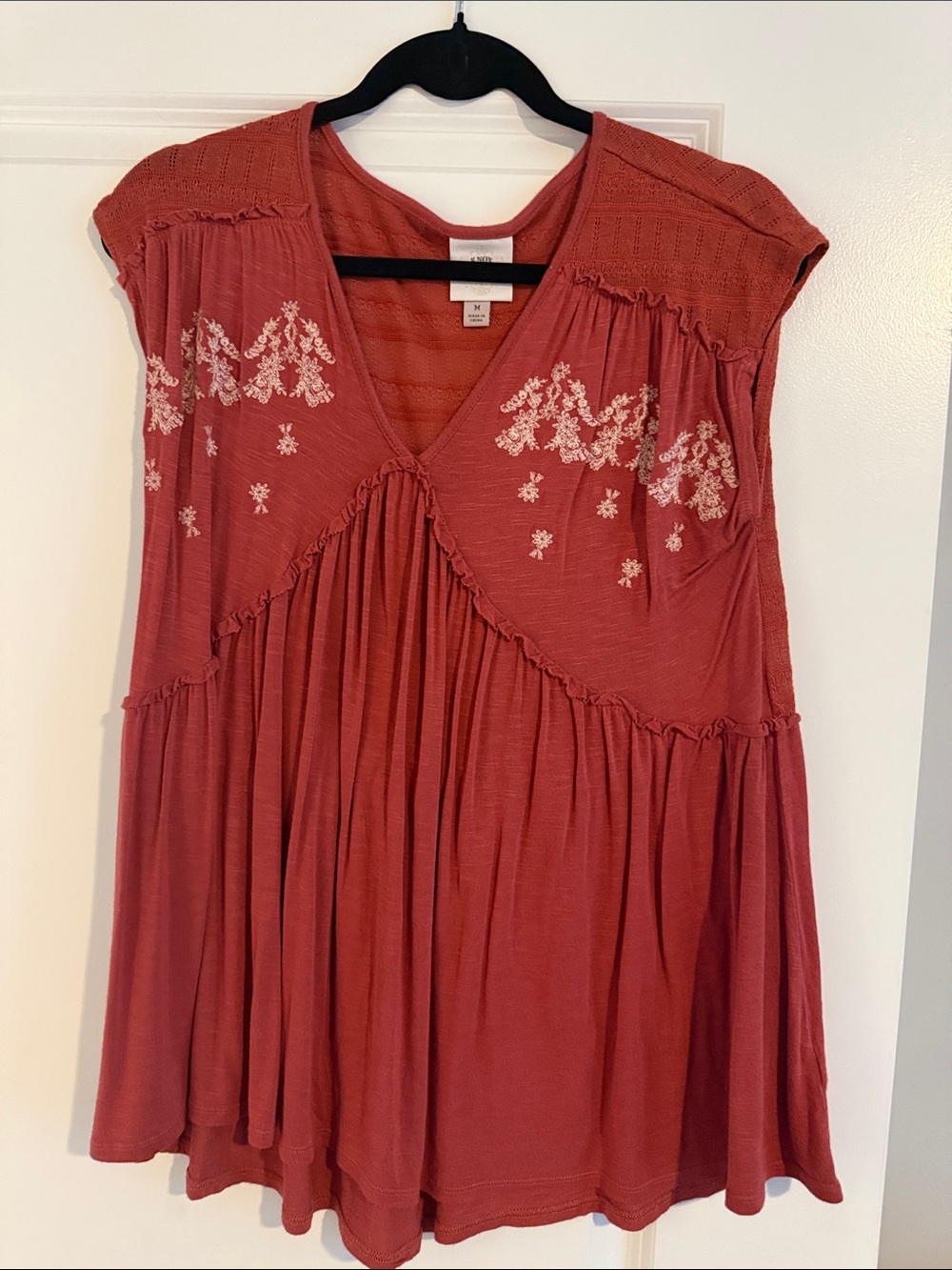 Knox Rose Rust Red Embroidered V-Neck Blouse